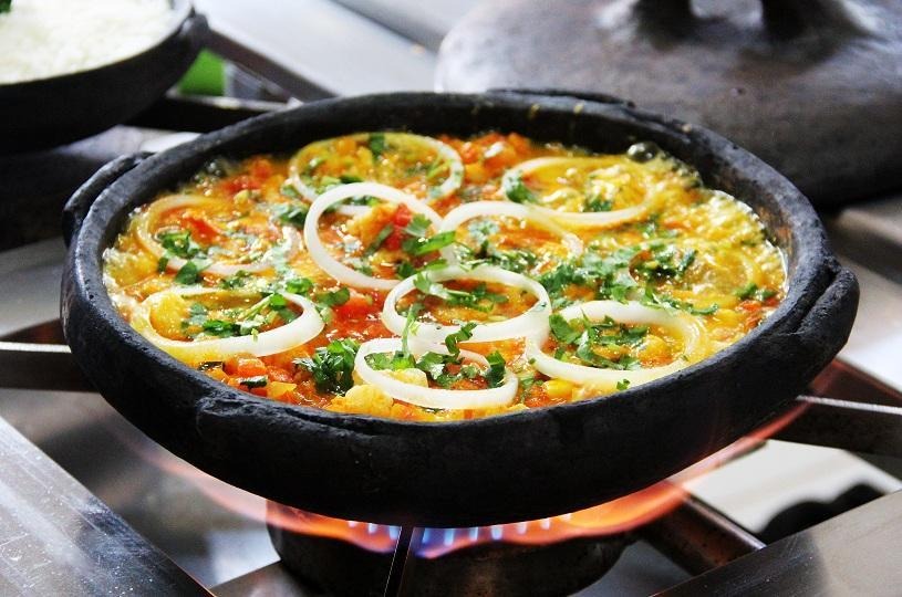 Moqueca capixaba é estrela de festival gastronômico em Manguinhos