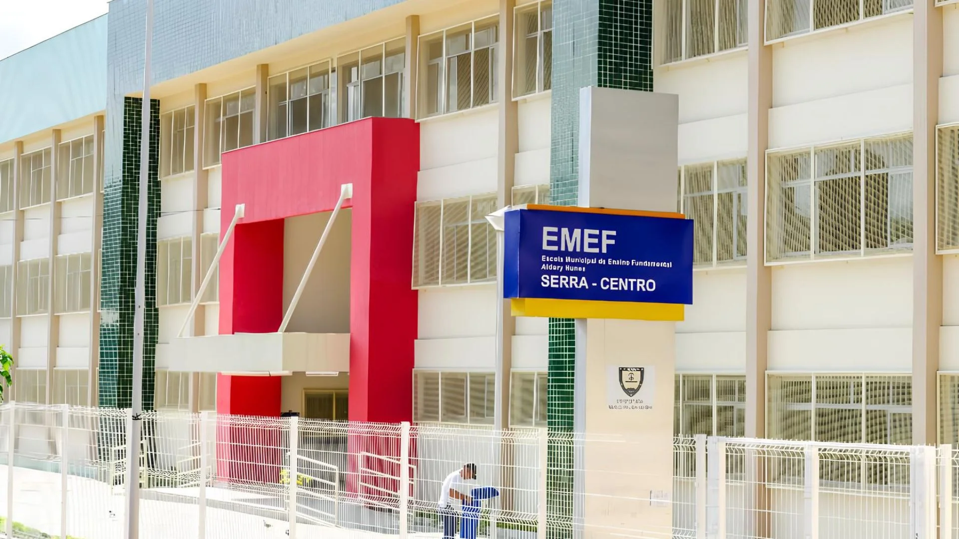 Férias com segurança alimentar: estudantes da Serra recebem R$ 100 no cartão alimentação