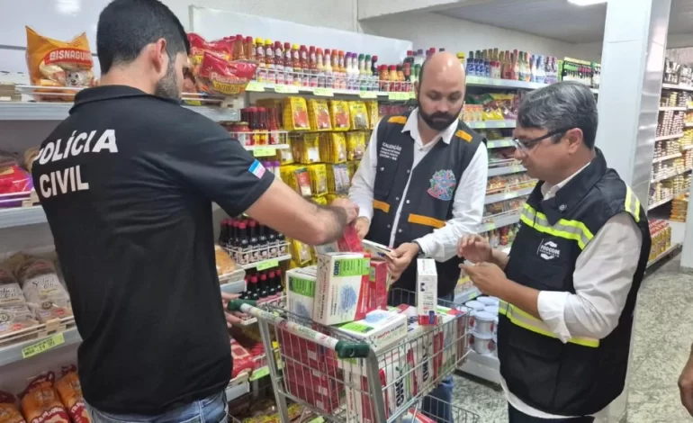 Deputado Vandinho Leite participa de operação que apreende carne vencida em supermercados